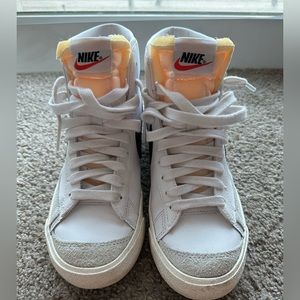 Nike Blazer Mids